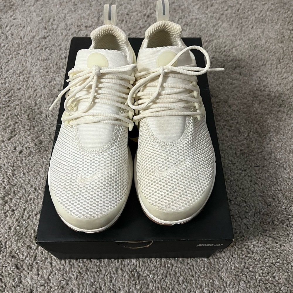 Air Presto White with black and gum bottom